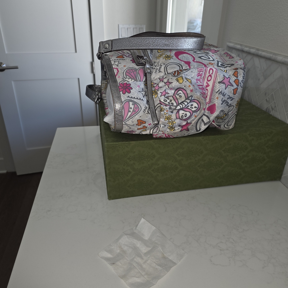 Coach Butterfly Large Bandana Grafitti Bag Purse With Beautiful Silk Coach Scarf - Picture 8 of 11